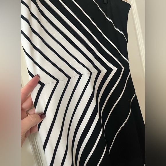 White House Black Market Strapless Black & White Maxi Dress Women’s Size Small - Picture 7 of 10